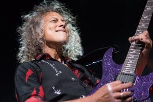 Kirk Hammett, de Metallica, à propos de l&rsquo;écriture du Black Album : « On voulait un Back In Black »
