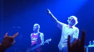Limp Bizkit et le public rendent hommage à Joey Jordison lors d&rsquo;un concert !