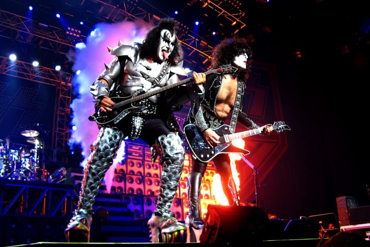 Gene Simmons dit qu&rsquo;il va « pleurer comme un bébé » à la fin du dernier concert de Kiss