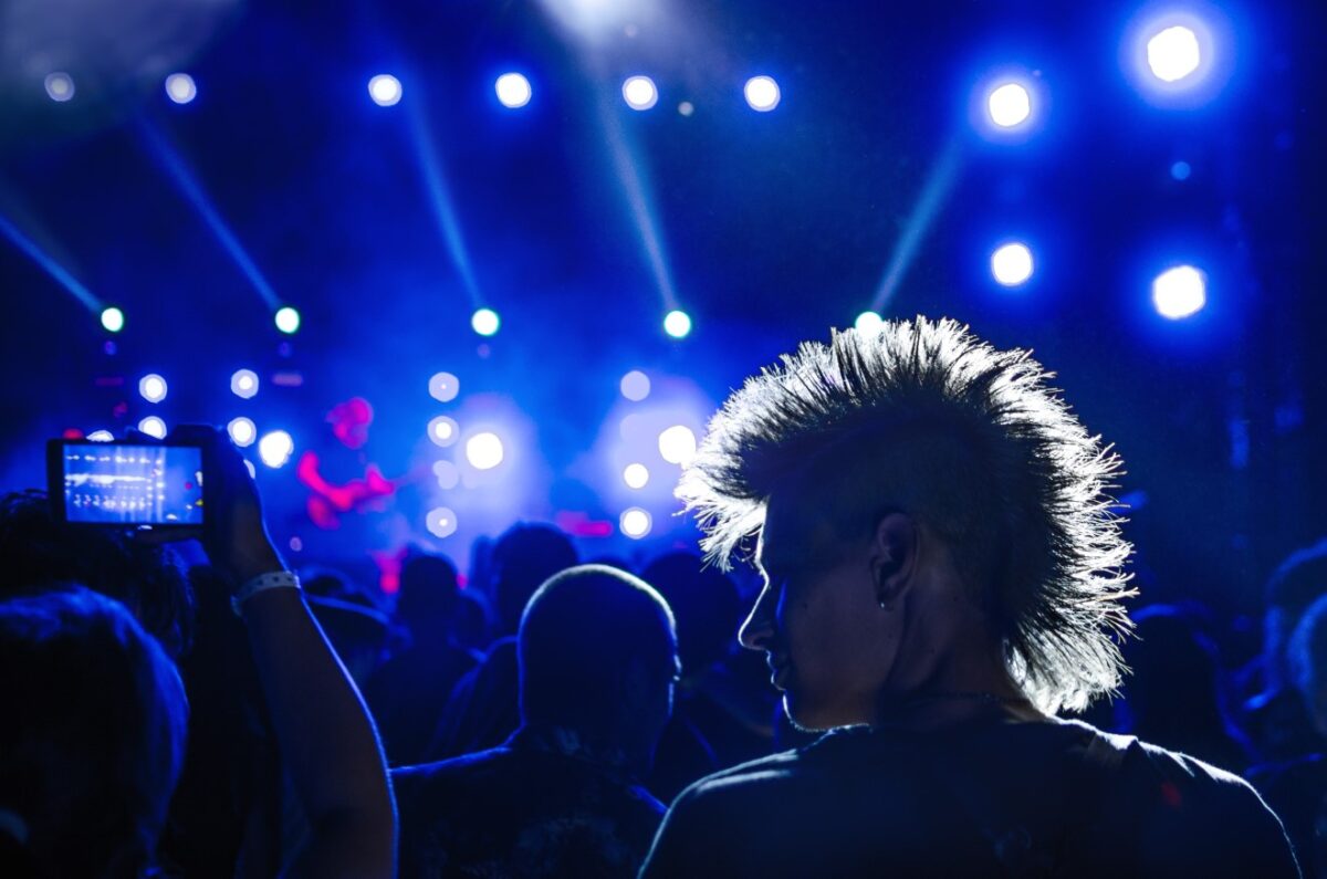Un rapport indique qu&rsquo;environ 50% des spectateurs britanniques ont renoncé à assister à des concerts en raison du prix des billets