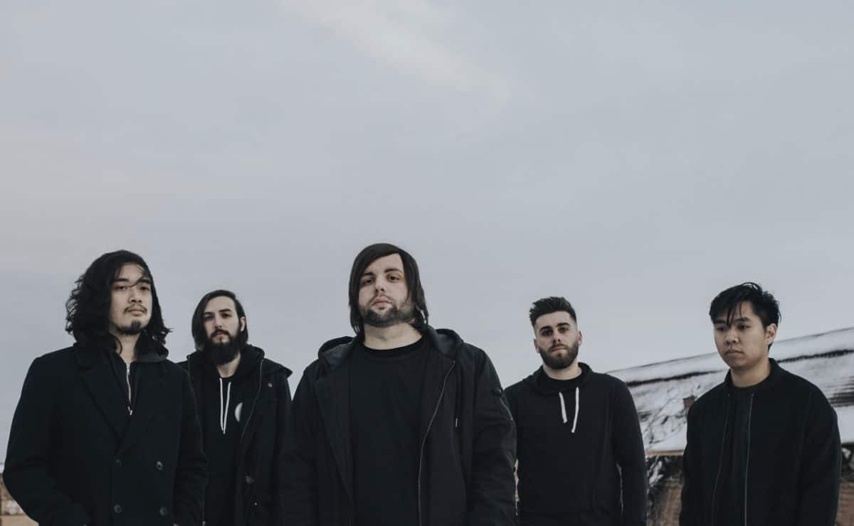 Reflections sort un nouveau single très lourd, Scapegoat