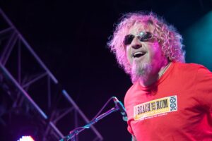 Van Halen : Sammy Hagar révèle les dessous de sa première jam avec les frères Van Halen et Michael Anthony