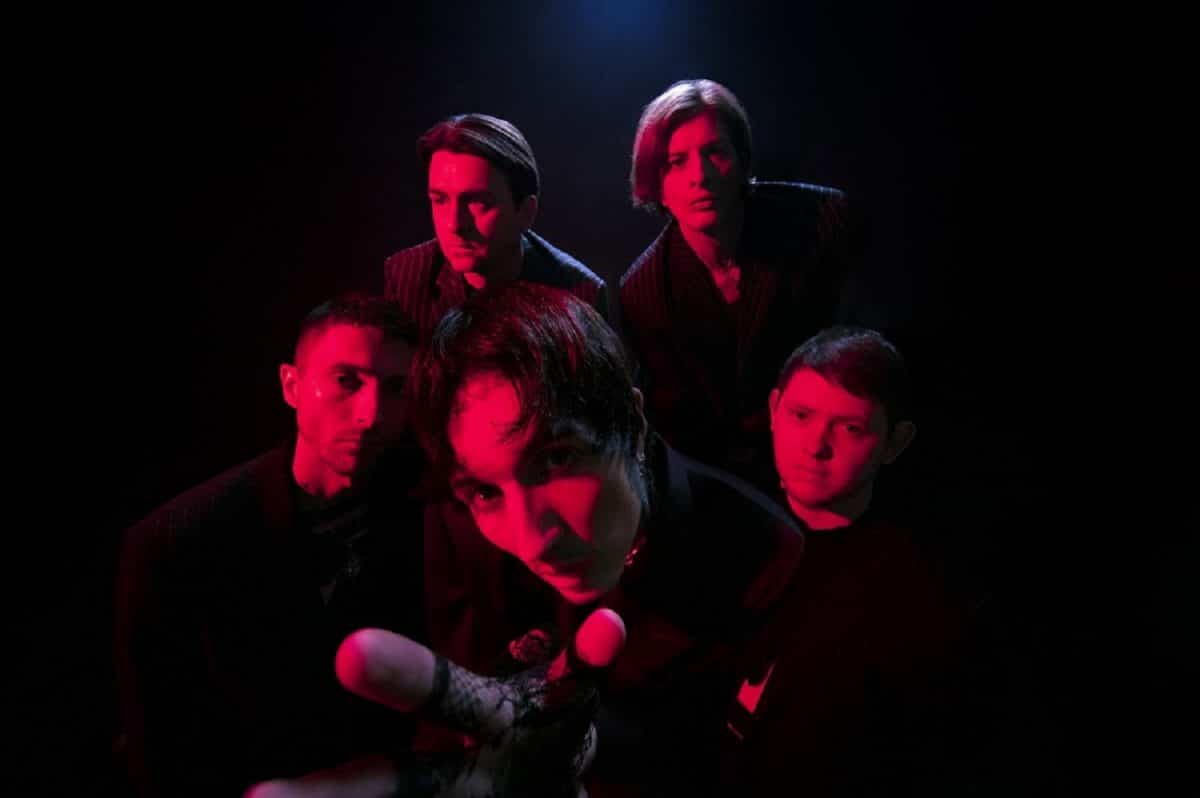 Les membres de Bring Me The Horizon sont-ils toujours fans de metal ? Lee Malia répond sans détour
