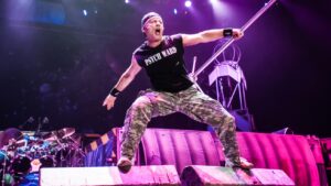 Bruce Dickison de Iron Maiden révèle comment un saxophone a gâché son confinement et les dessous de son audition pour le groupe