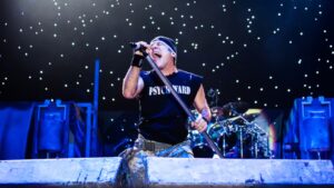 Bruce Dickinson de Iron Maiden à propos du titre The Parchment : « C&rsquo;est presque de l&rsquo;autohypnose de l&rsquo;écouter »