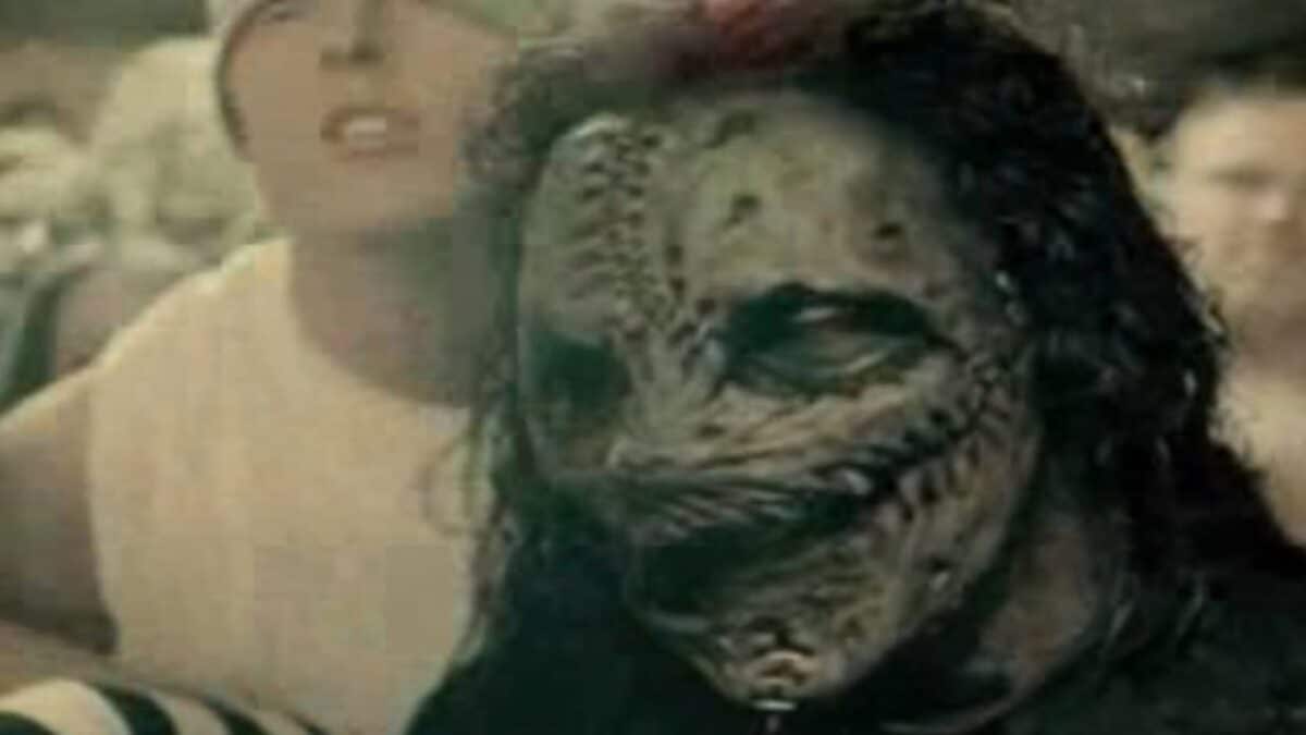 Corey Taylor, de Slipknot, révèle qu&rsquo;il a encore du mal à écouter le 3e album du groupe : « À l&rsquo;époque, je n&rsquo;étais pas complètement convaincu »