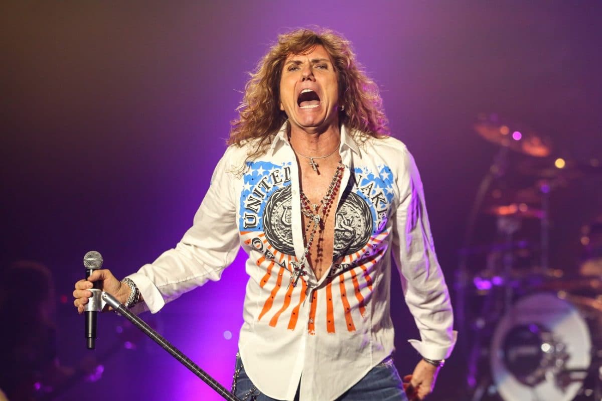 « Je voulais le faire en personne, mais la vie en a décidé autrement » : David Coverdale (Whitesnake, Deep Purple) annonce sa retraite