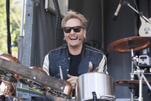 “Velvet Revolver aurait pu devenir aussi énorme que Guns N’ Roses” : Matt Sorum revient sur un immense gâchis