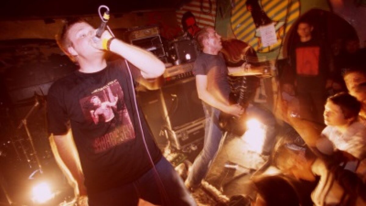 Botch fait son retour avec One Twenty Two, sa première chanson depuis 2002