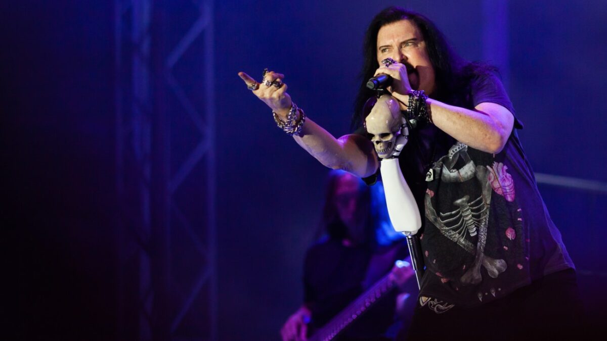 James LaBrie de Dream Theater répond aux personnes qui disent l&rsquo;avoir surpris en train de chanter en playback : « Allez vous faire f*utre »