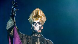 Metallica : Tobias Forge explique pourquoi Ghost a utilisé un piano dans sa reprise de Enter Sandman