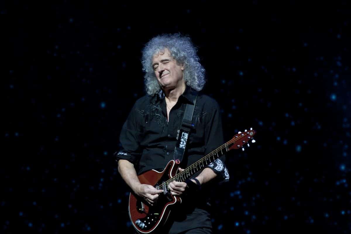 Brian May, de Queen, explique pourquoi il pense que l&rsquo;humanité ne devrait pas encore explorer l&rsquo;espace : « Nous devons d&rsquo;abord mieux nous comporter sur notre propre planète »