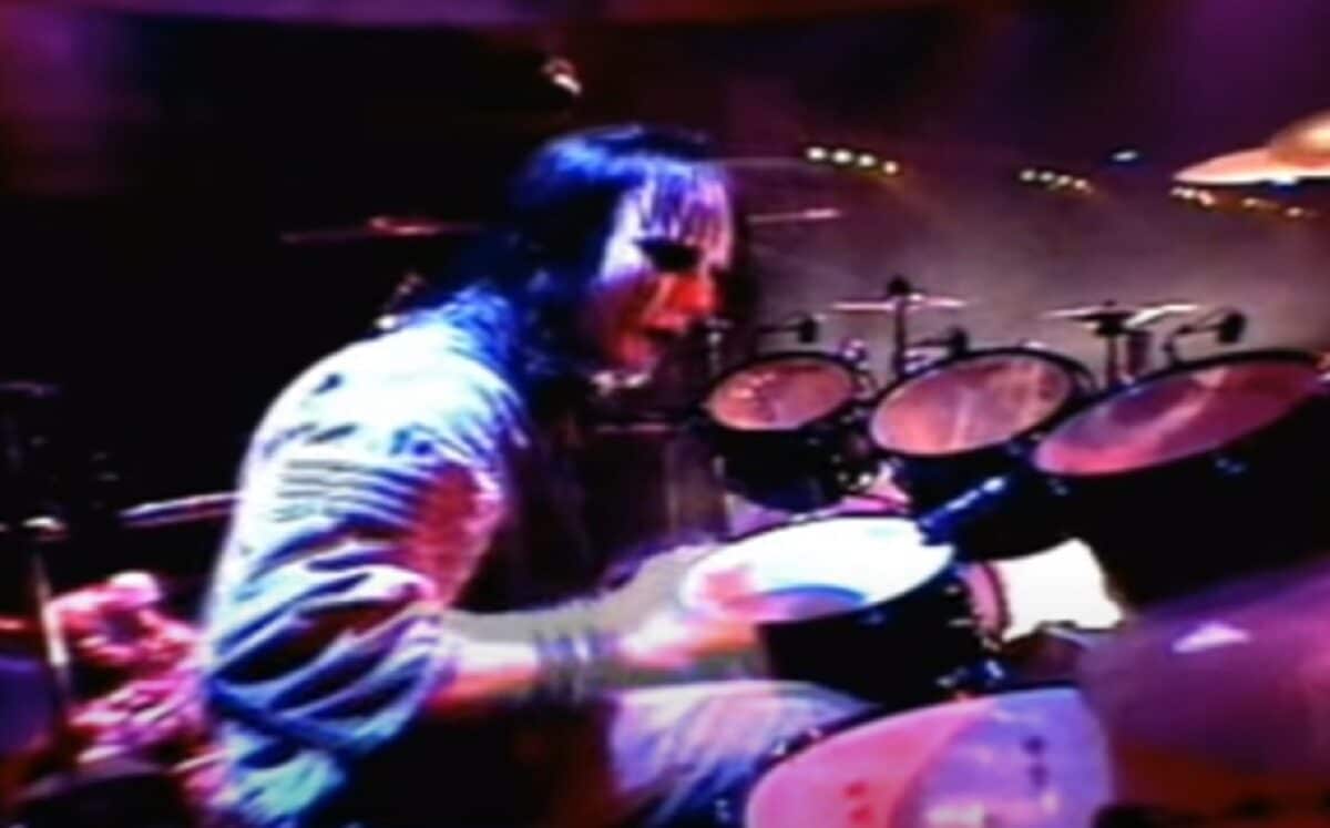 Joey Jordison de Slipknot est décédé il y a un an aujourd&rsquo;hui : « Tu nous manques et nous espérons que tu as trouvé la paix »
