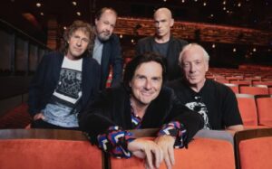 Le nouvel album de Marillion, An Hour Before It&rsquo;s Dark, sortira en mars