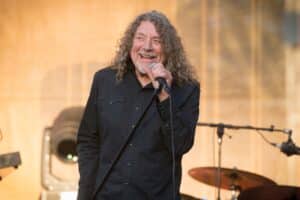 Robert Plant et Alison Krauss publient une reprise envoûtante de When The Levee Breaks