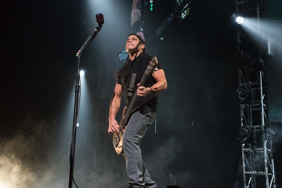 Rob Trujillo de Metallica nomme ses groupes de hardcore modernes préférés : « Je suis le gars le plus vieux à leurs concerts »