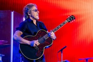 Roger Daltrey, chanteur des Who, déclare que Jimi Hendrix « a complètement volé le jeu de scène de Pete Townshend »