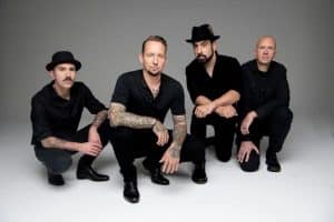 Volbeat et le guitariste Rob Caggiano se séparent : « Le remplacer sur scène sera une tâche herculéenne »