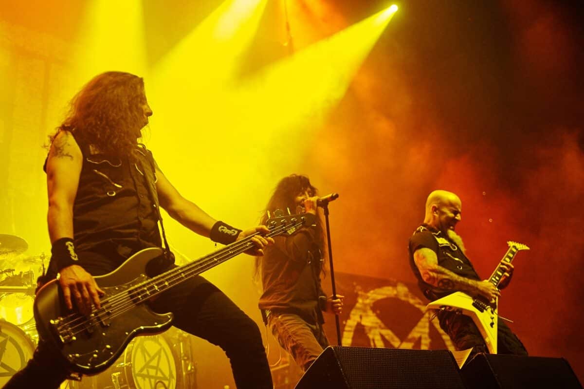 La tournée européenne d&rsquo;Anthrax a été annulée car le budget initial a « triplé » en raison de la crise économique, selon Frank Bello