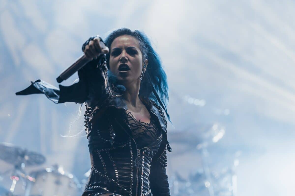 Arch Enemy : Découvrez le nouveau single In The Eye Of The Storm