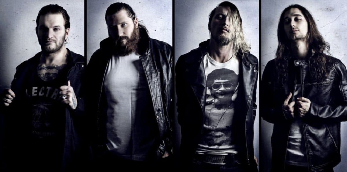 Dagoba annonce son nouvel album By Night, et sort le single The Last Crossing