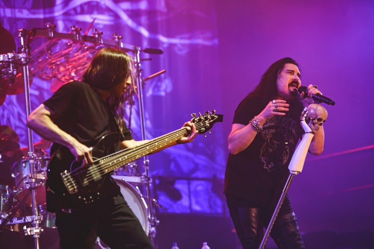 « Cette soirée à Paris… c’était magique » : Dream Theater annonce un coffret CD et Blu-ray, Quarantième: Live À Paris
