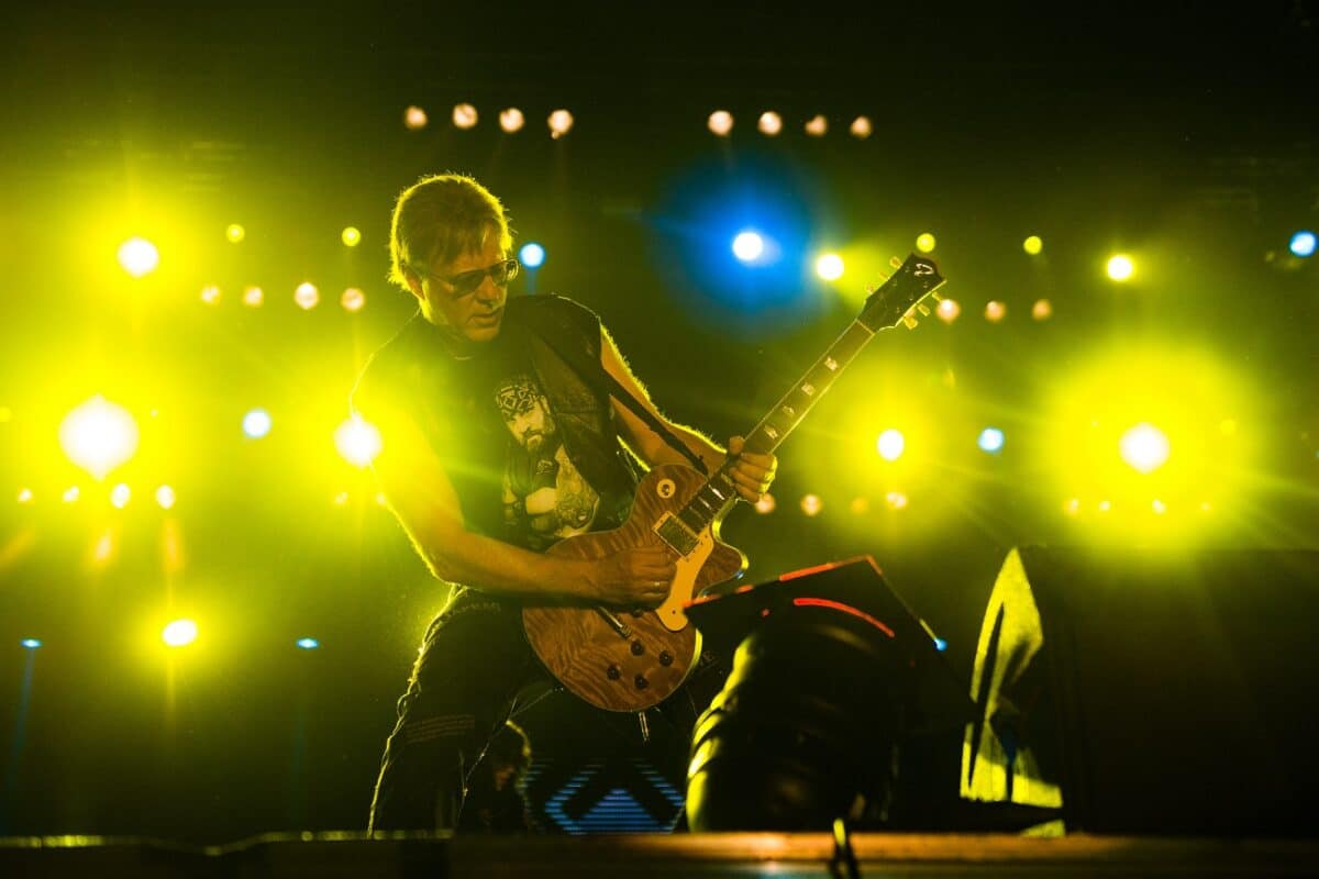 Le guitariste de Twisted Sister dit avoir menacé de poursuivre Harley-Davidson en justice
