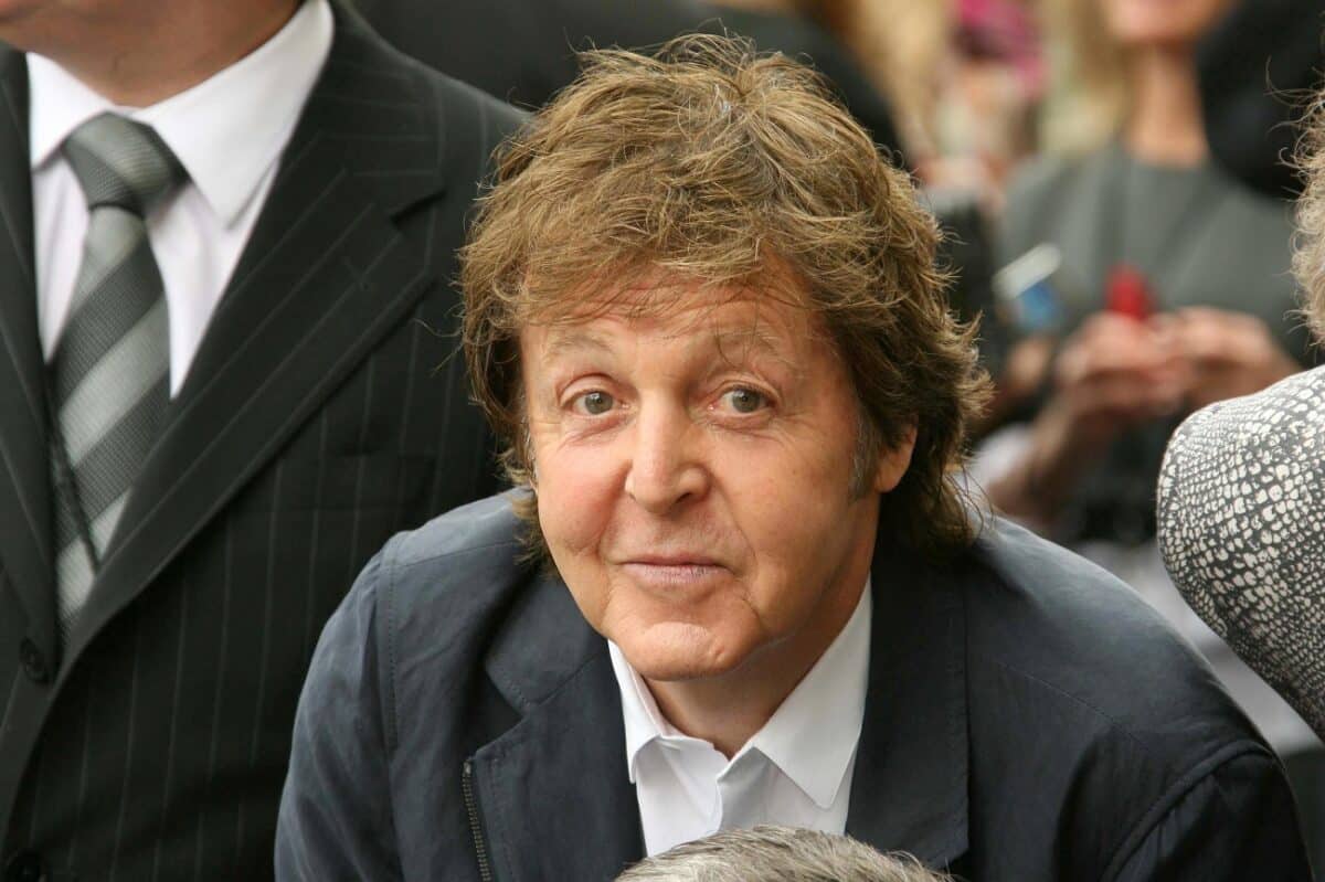 “On pourrait en tirer quelque chose de très beau” : Paul McCartney rêve d’un duo posthume avec Prince