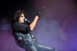 Hollywood Vampires : Alice Cooper, Joe Perry et Johnny Depp annoncent une tournée européenne, avec un concert à Paris le 26 août