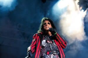 « Un genre intemporel qui ne mourra jamais » ; Alice Cooper rend hommage aux racines du hard rock