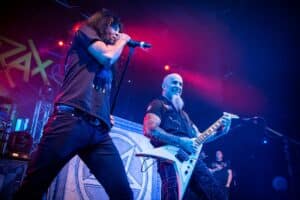 « J’ai fini par emmener mon ordinateur sur scène » : Scott Ian jouait au poker pendant les concerts d’Anthrax