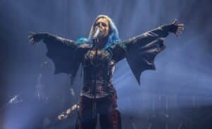 Arch Enemy publie un clip vidéo pour sa nouvelle chanson The Watcher