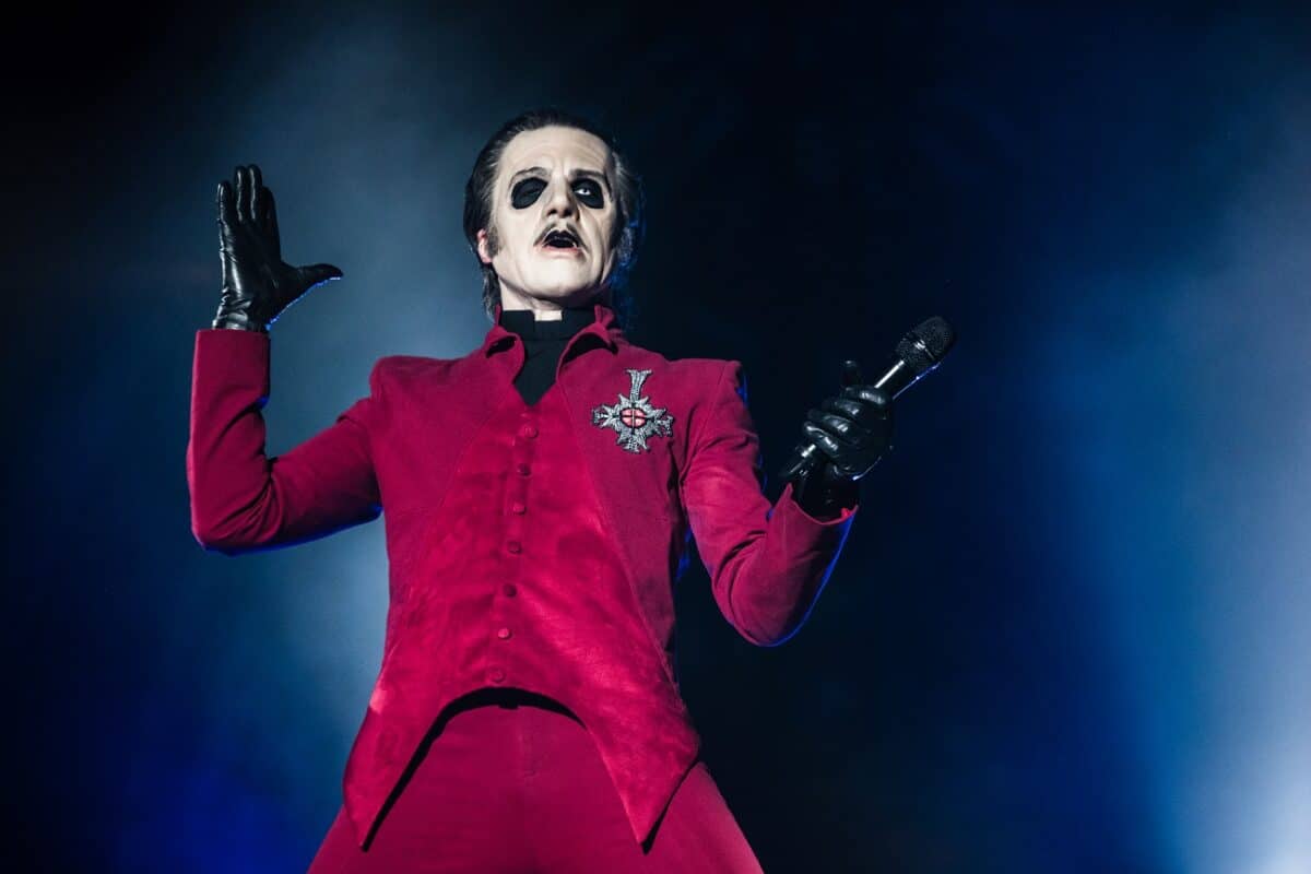 Tobias Forge de Ghost dit qu&rsquo;il aime toujours le Death Metal et explique comment Rammstein l&rsquo;inspire