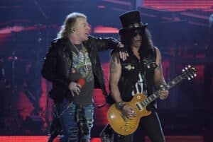 Guns N’ Roses ose une reprise improbable des Sex Pistols en live