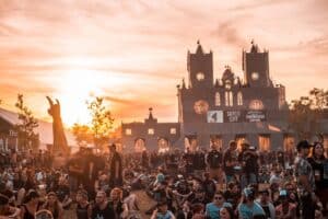 Le Hellfest annonce une édition de 4 jours pour 2023 et l&rsquo;ouverture « prochaine » de la billetterie