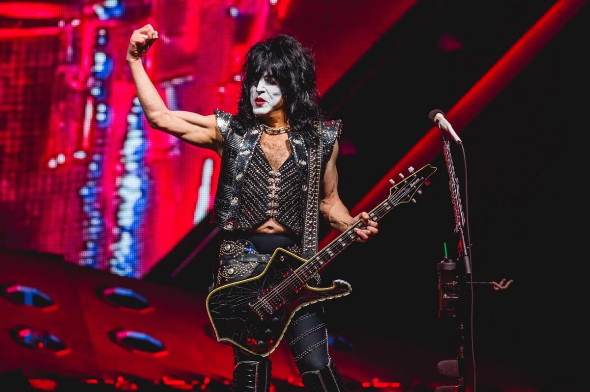 Paul Stanley de Kiss affirme que le nouveau Pantera « déchire » : « Dimebag et Vinnie Paul seraient fiers »