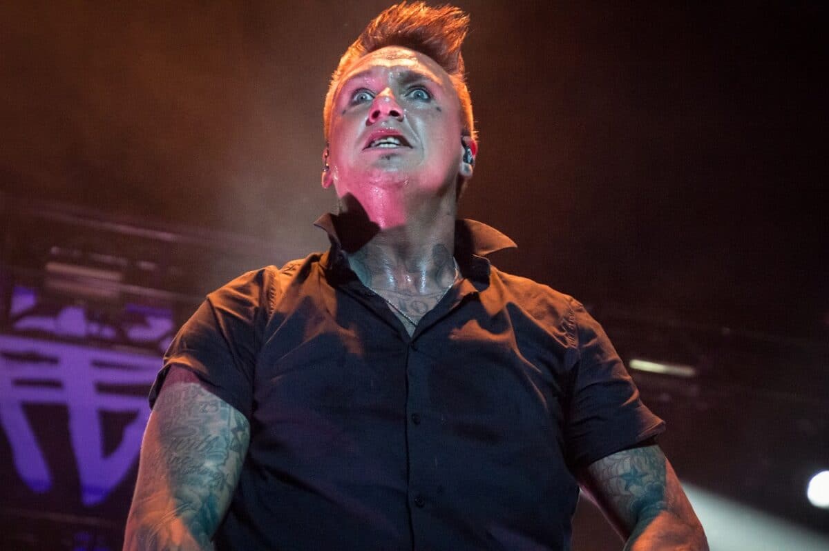 « Tu veux du faux ou quelque chose d’humain ?” : Jacoby Shaddix (Papa Roach) se réjouit du rejet de l’IA