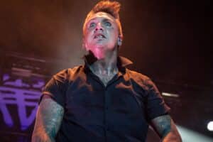 « Tu veux du faux ou quelque chose d’humain ?” : Jacoby Shaddix (Papa Roach) se réjouit du rejet de l’IA