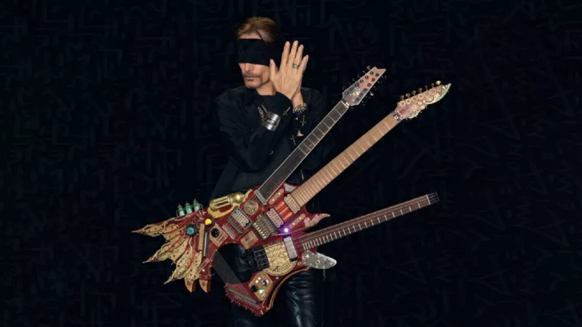 Steve Vai affirme que le supergroupe Beat (avec Adrian Belew, Tony Levin et Danny Carey) envisage de faire de la musique originale