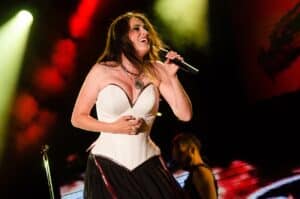 Within Temptation donne une nouvelle vie à Ice Queen avec une version acoustique pleine de nostalgie