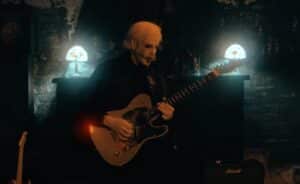 John 5 sur la mort de Taylor Hawkins : « Je n&rsquo;ai parlé à personne pendant deux jours ; j&rsquo;étais tellement déprimé »