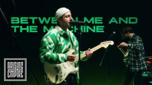 Regardez Resolve jouer Between Me And The Machine en live