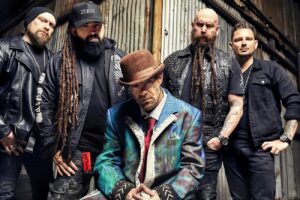 Five Finger Death Punch sort le clip vidéo de Judgment Day