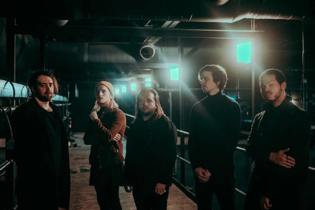 Hollow Front et le batteur Devin Attard se séparent