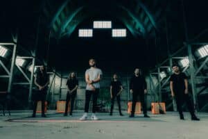 Betraying The Martyrs sort deux nouveaux singles, Irae et The Veil