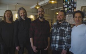 Big Big Train publie son premier titre avec son nouveau chanteur, Alberto Bravin