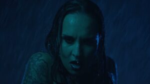 Regardez Tatiana Shmayluk de Jinjer chantant dans la nouvelle vidéo de Lions At The Gate (ex-Ill Niño)