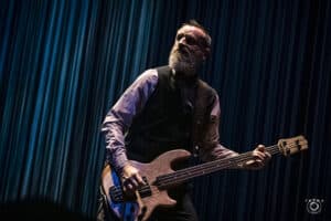 Tool continue de composer, mais à son rythme : « Même s’il faut des années, s’il en sort ne serait-ce qu’un bon morceau, ça en vaut la peine », selon Justin Chancellor