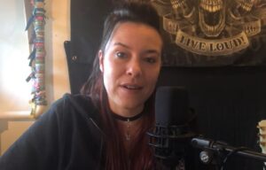 Jen Majura sur son départ d&rsquo;Evanescence : « Ce n&rsquo;était pas ma décision »