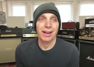 Joe Satriani donne son avis sur les services de streaming : « Je pense que le seul inconvénient est ce qui a toujours été le problème, à savoir la compensation »